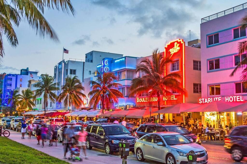 Beachway Per Ankh Pompano Beach Exteriör bild